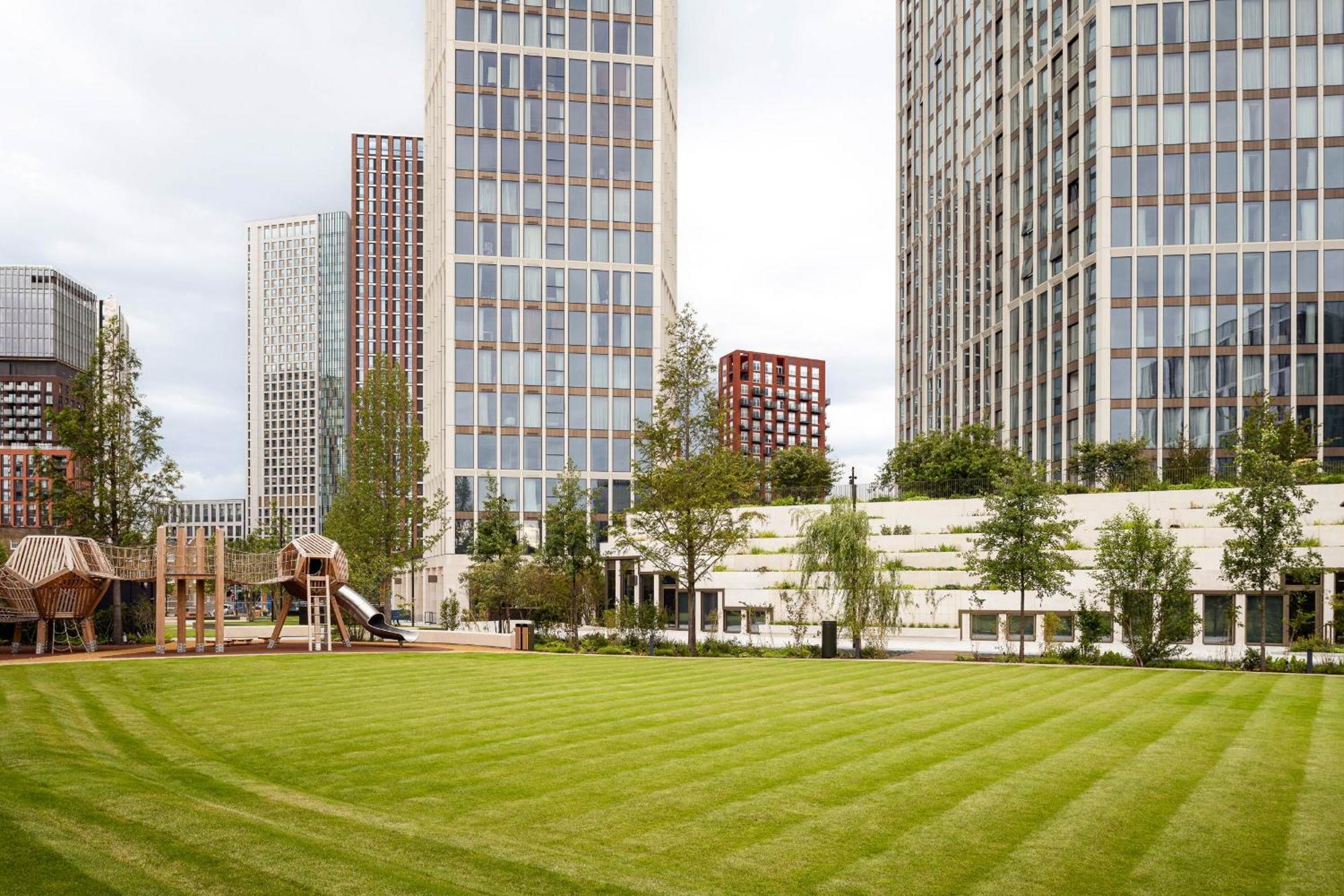 Battersea Power Station - Winter Garden Balcony & 1Gb Wifi - Luxurylondonstays Extérieur photo