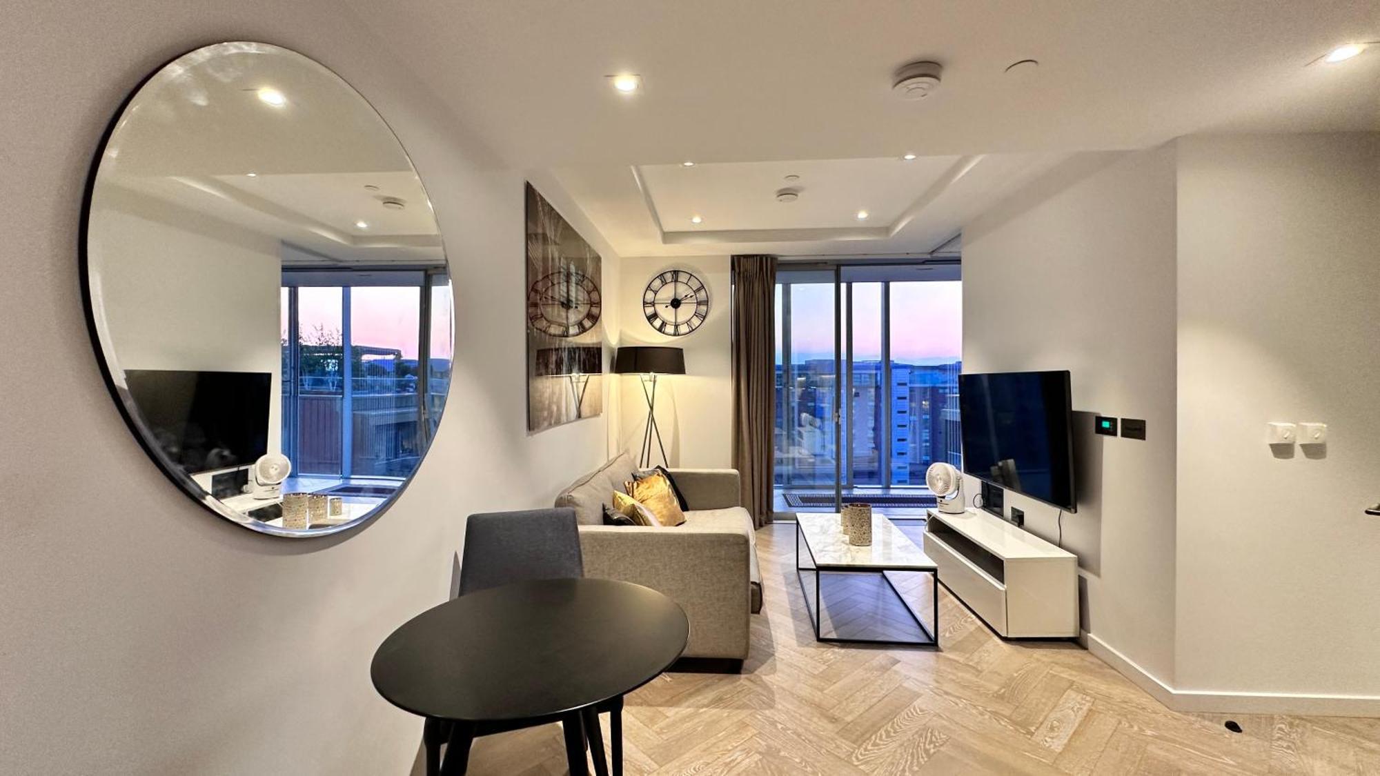 Battersea Power Station - Winter Garden Balcony & 1Gb Wifi - Luxurylondonstays Extérieur photo